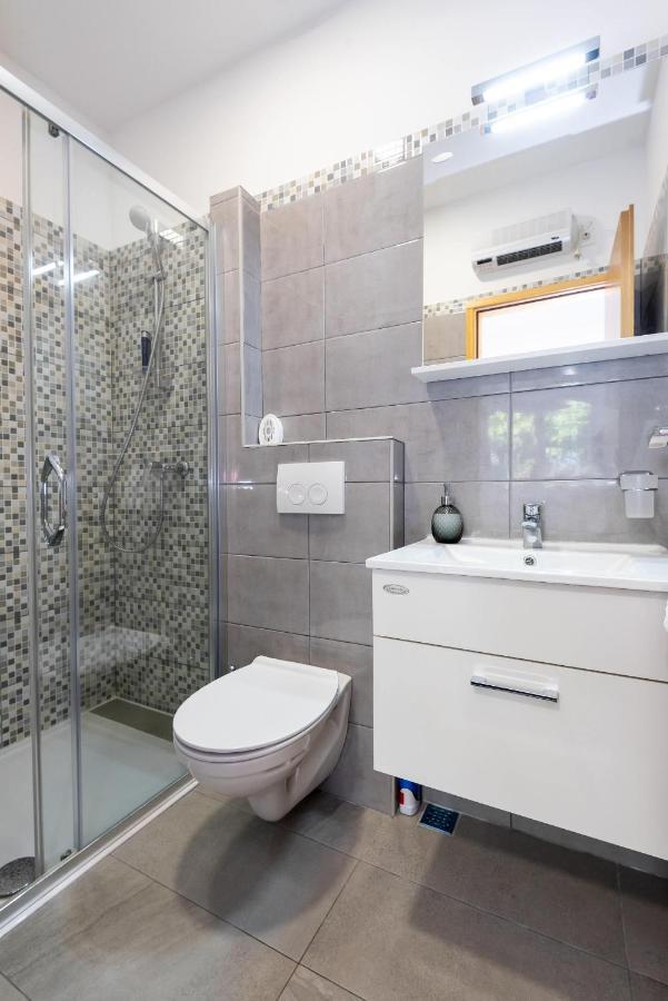 Apartment Nino Gradac  Kültér fotó